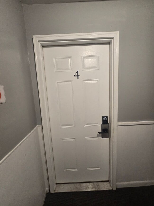 Building Photo - 3245 Ramond St