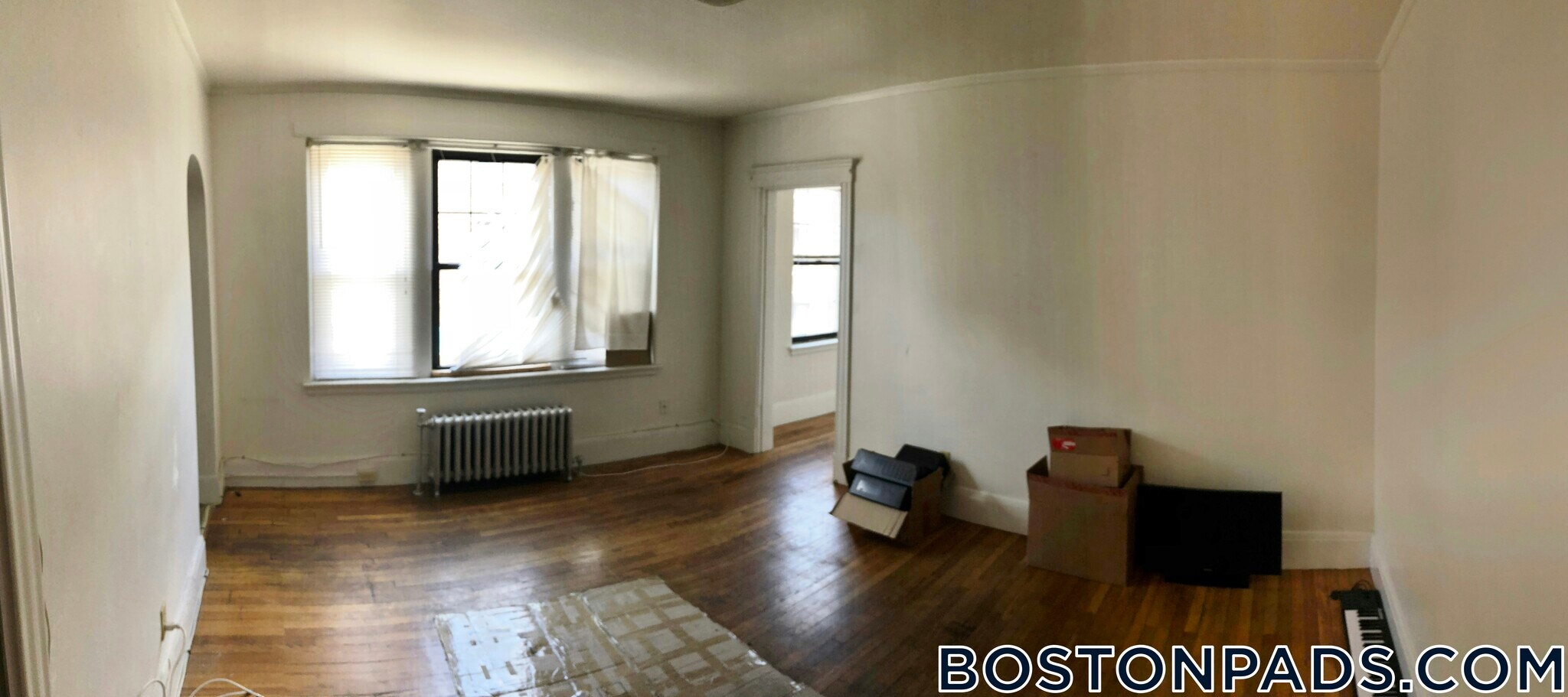 Building Photo - 349 Pleasant St