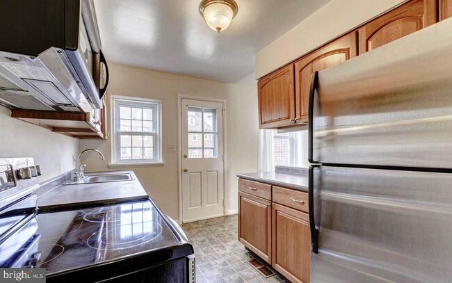 Primary Photo - 4515 34th St S