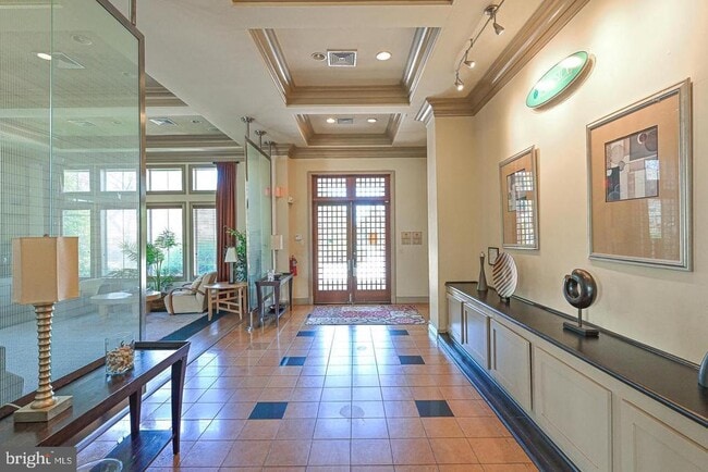 Building Photo - 43585 PATCHING POND Sq