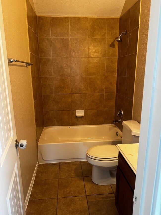Building Photo - 26903 Glacier Creek Dr