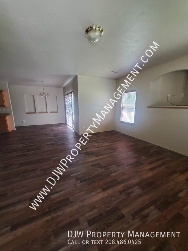 Building Photo - 8460 W Salt Creek Ct