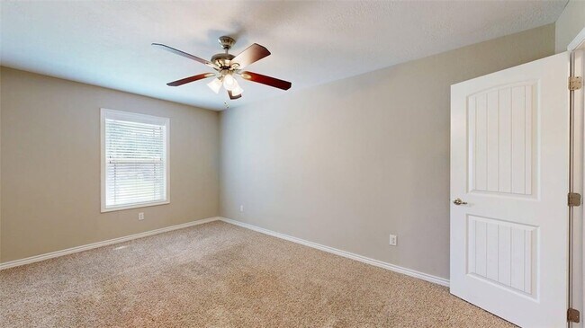 Building Photo - 1221 Neal Pickett Dr