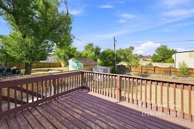 Building Photo - 1495 Prado Dr