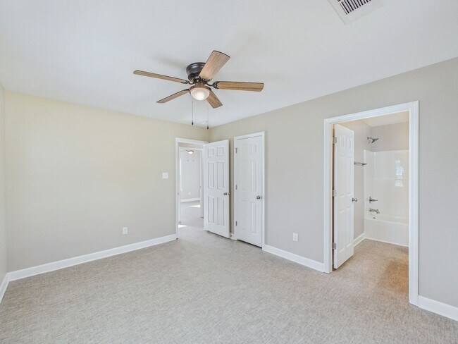 Building Photo - 4619 Foster St