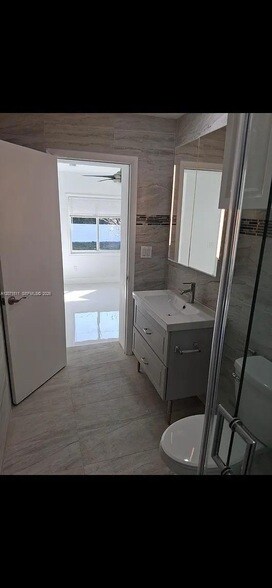 Building Photo - 12251 SW 82nd Ave
