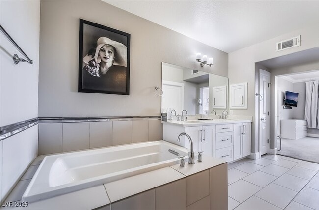 Building Photo - 2555 Hampton Rd