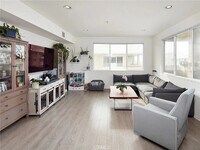 Building Photo - Spacious 1-Bedroom with 2 Baths + Balcony, In-Unit Laundry, Pool & Parking in Hawthorne