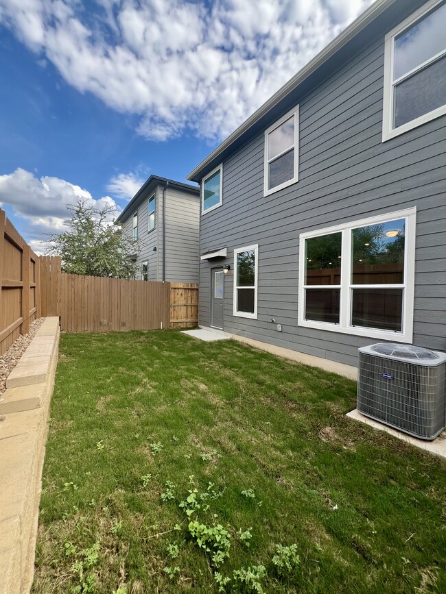 Building Photo - 14839 Vance Jackson Rd