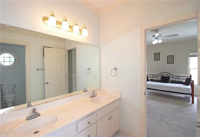 Building Photo - 7775 Tintern Trce