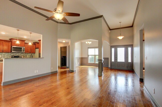 Building Photo - Sango Special.  Exit 11 Special