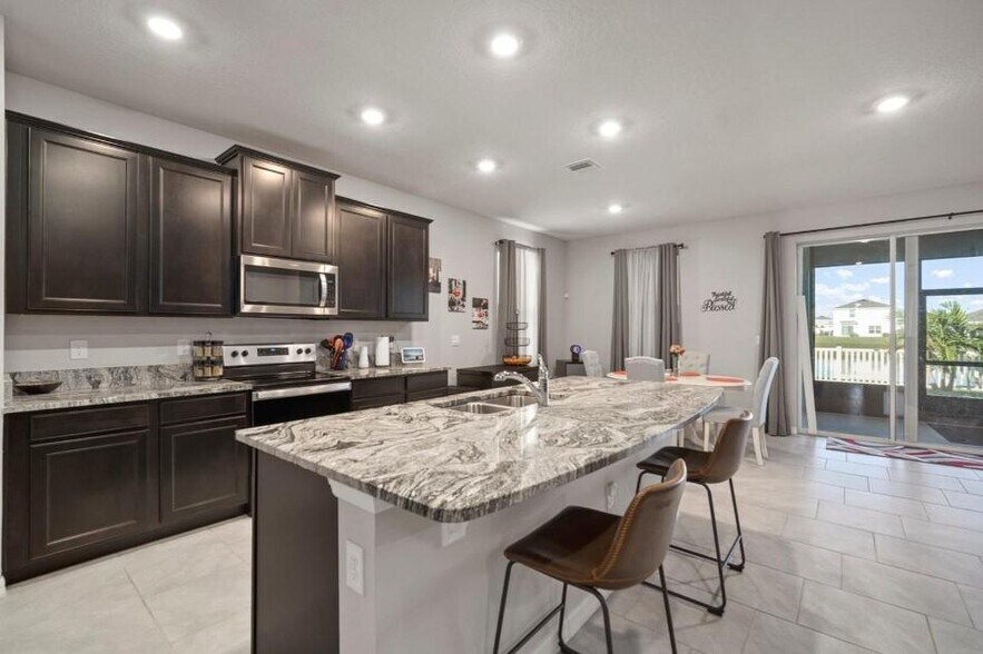 Building Photo - 16784 Glacier Bay Loop