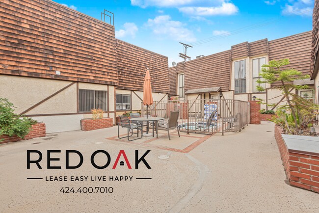 Building Photo - 15050 1/4 Moorpark Street-20