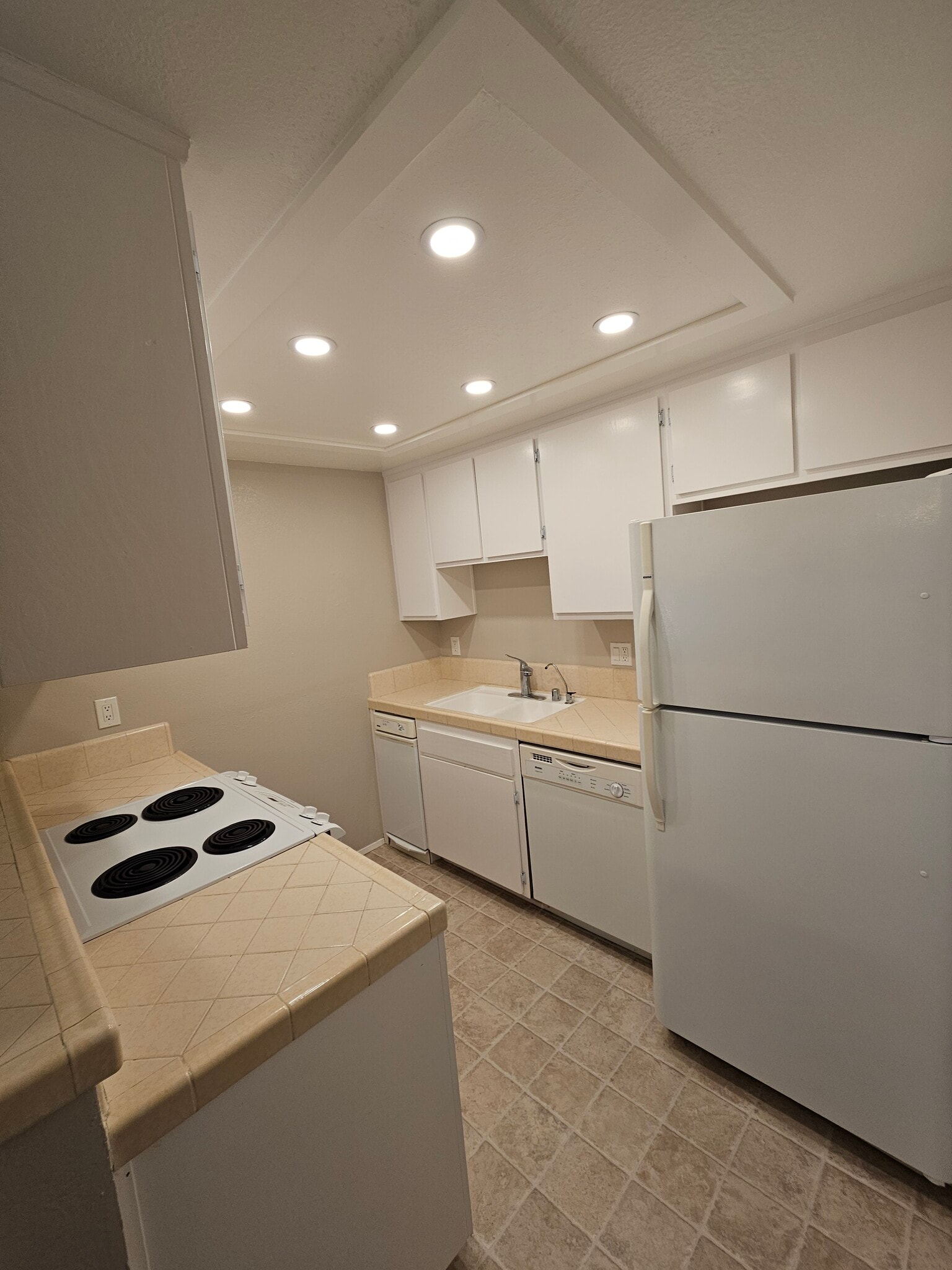 Building Photo - 2157 Arnold Way