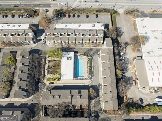Building Photo - 1250 Breuer Mews NW