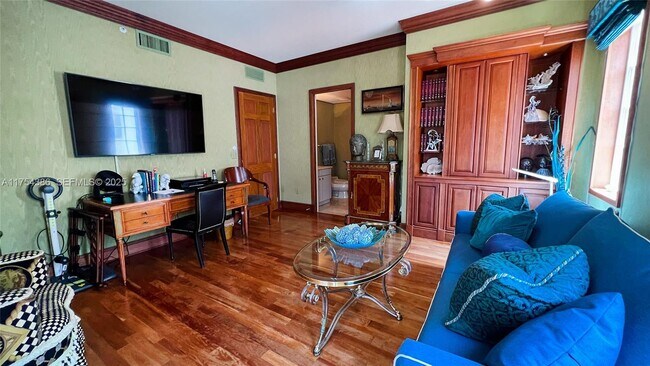 Building Photo - 7241 Fisher Island Dr