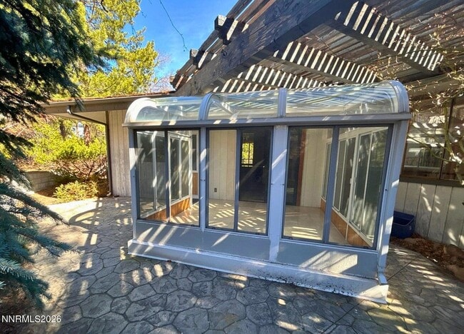 Building Photo - 2795 Lakeridge Terrace W