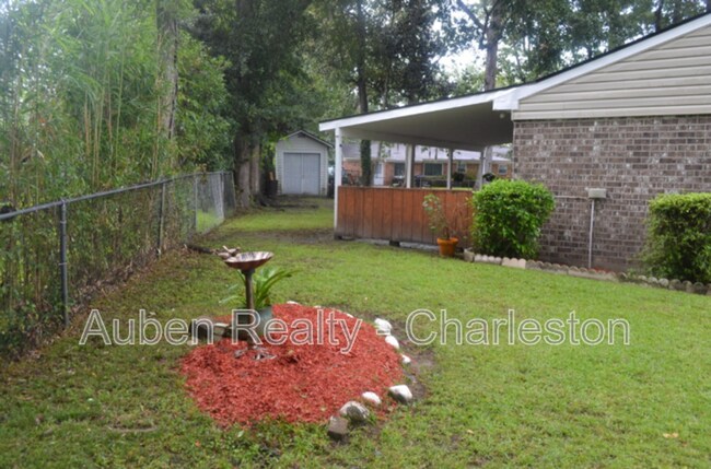 Building Photo - 1992 Beechnut St