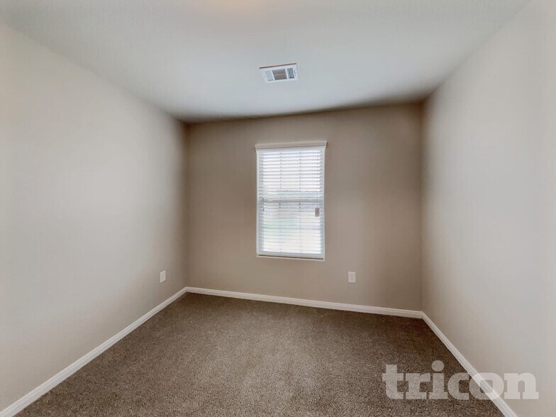 Building Photo - 10115 Dawson Hill Lane
