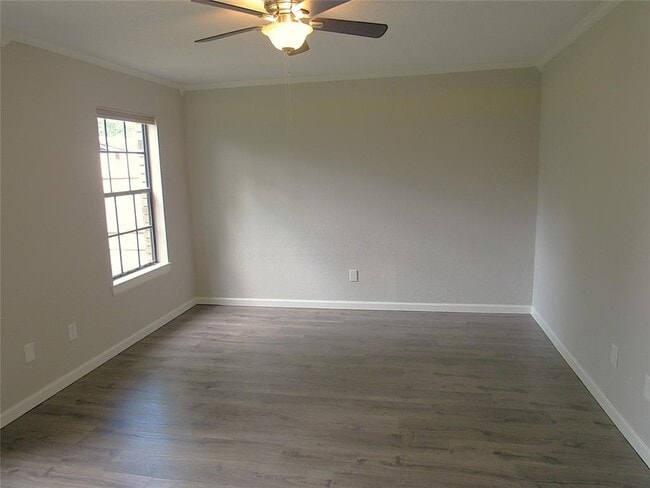 Building Photo - 3311 Golden Willow Dr