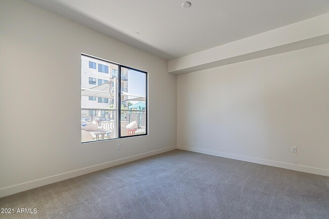 Building Photo - 7300 E Earll Dr