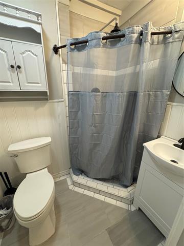 Building Photo - 1470 Beechwood Ln