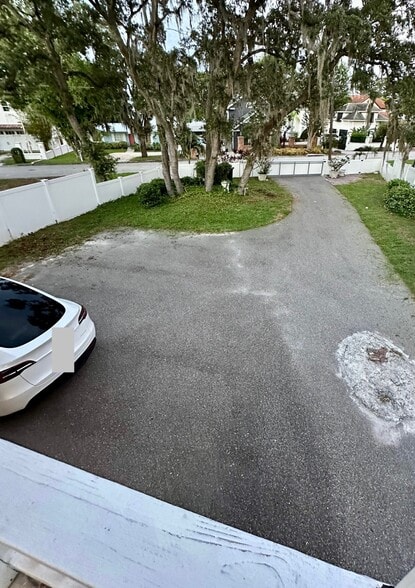 Gated fenced Yard with Ample Parking - 423 Ololu Dr