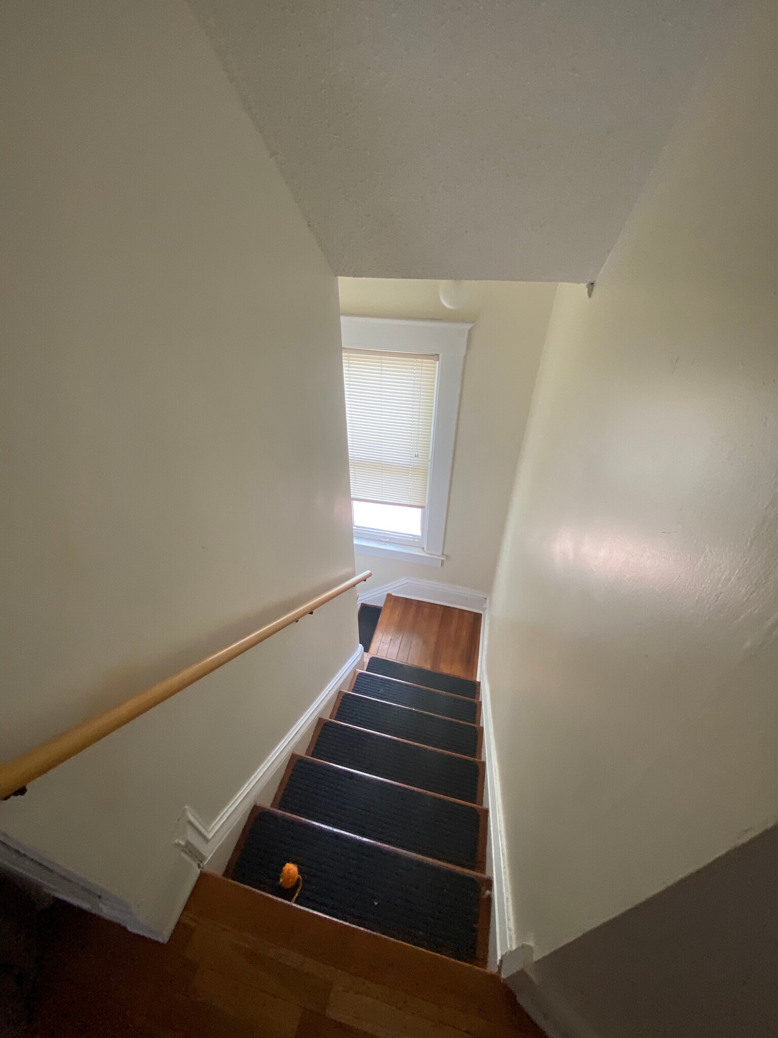 Stairs up to unit 2 - 822 SW Fillmore St