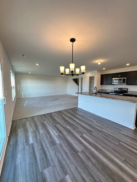 Dining - 3368 Sunbeam Pl