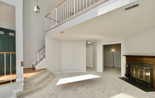 Building Photo - 7517 Belle Grae Dr