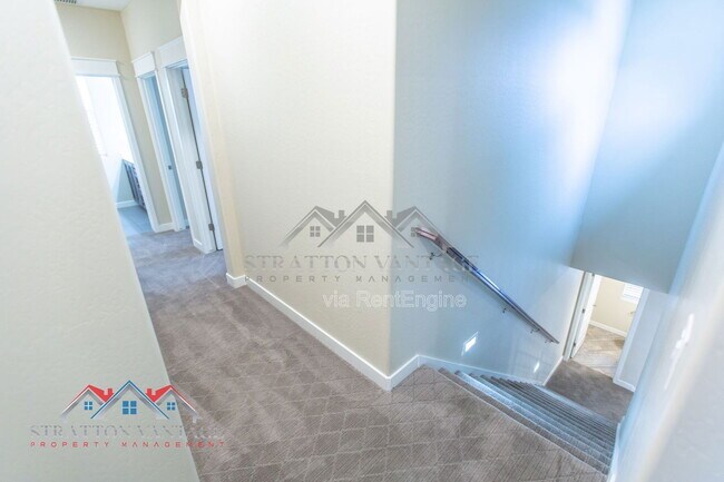 Building Photo - 2095 S Saguaro Dr