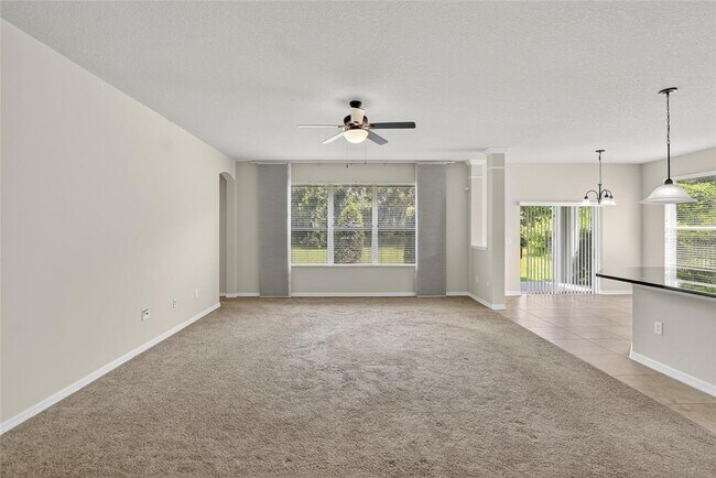 Building Photo - 15810 Starling Water Dr