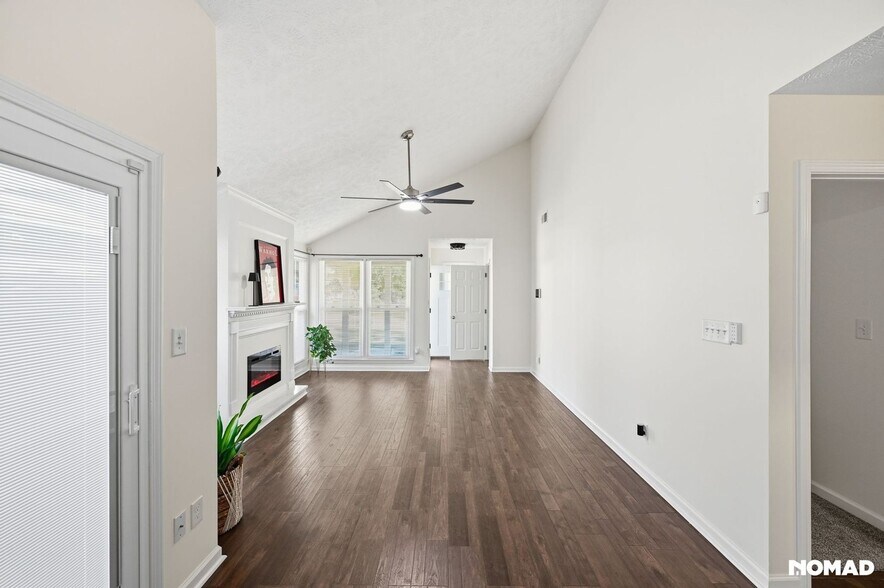 Building Photo - 4591 Oakfield Ct