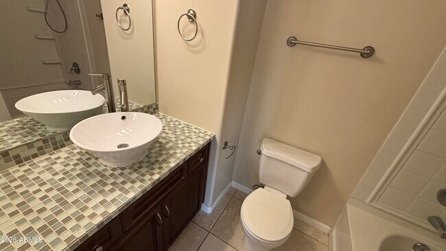 Building Photo - 1920 E Bell Rd