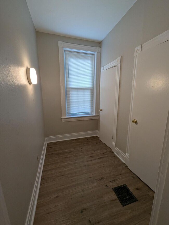 Building Photo - 3324 Illinois Ave