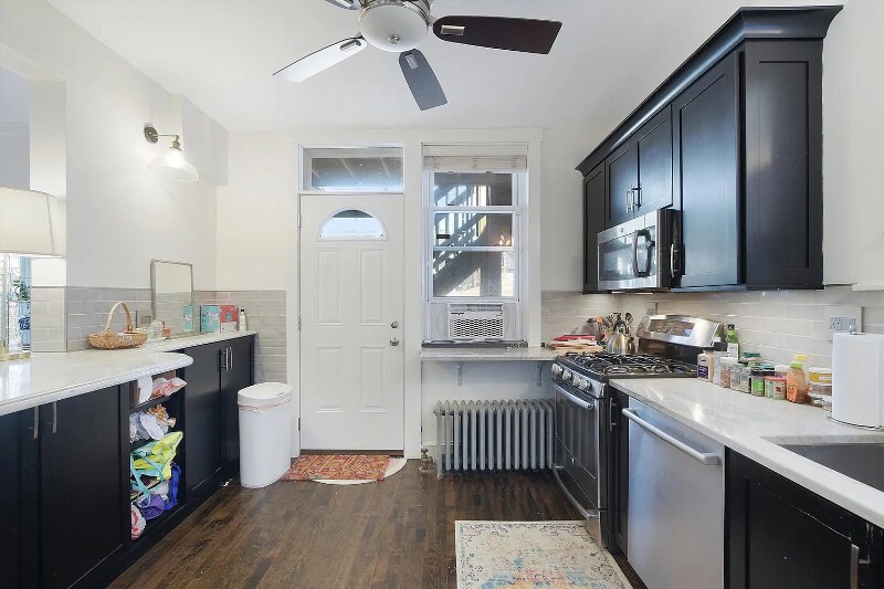 Building Photo - 6429 N Wayne Ave