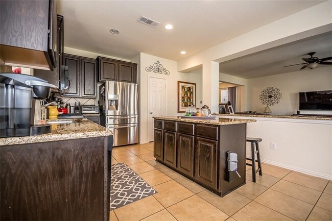 Building Photo - 10504 Bolivar Dr