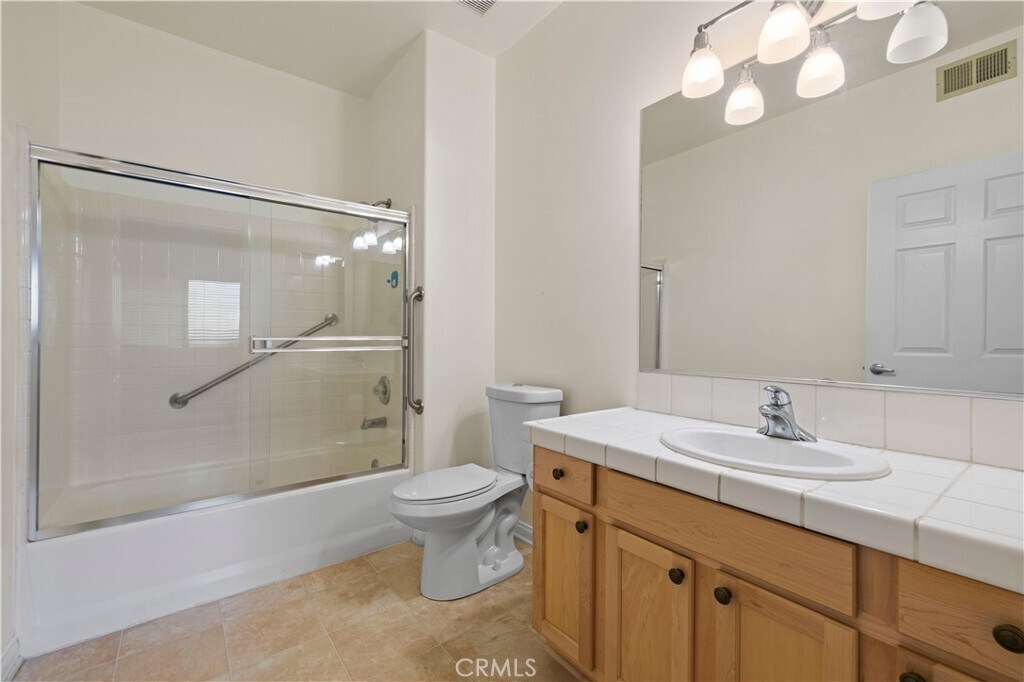 Master Bedroom 2 Bathroom - 9610 Zelzah Ave