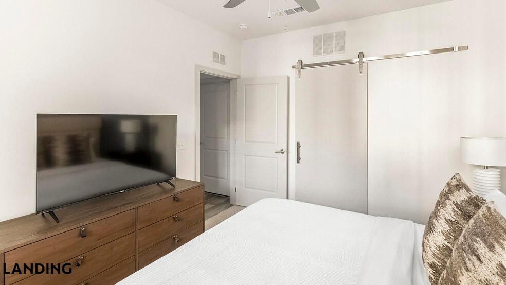 Building Photo - 2900 4th Ave NW