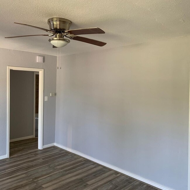 Building Photo - Gorgeous all renovated Home in Beaumont, TX!