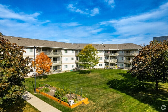 Building Photo - Realife Cooperative of Burnsville