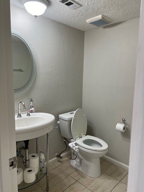 Building Photo - 7407 Navidad Rd