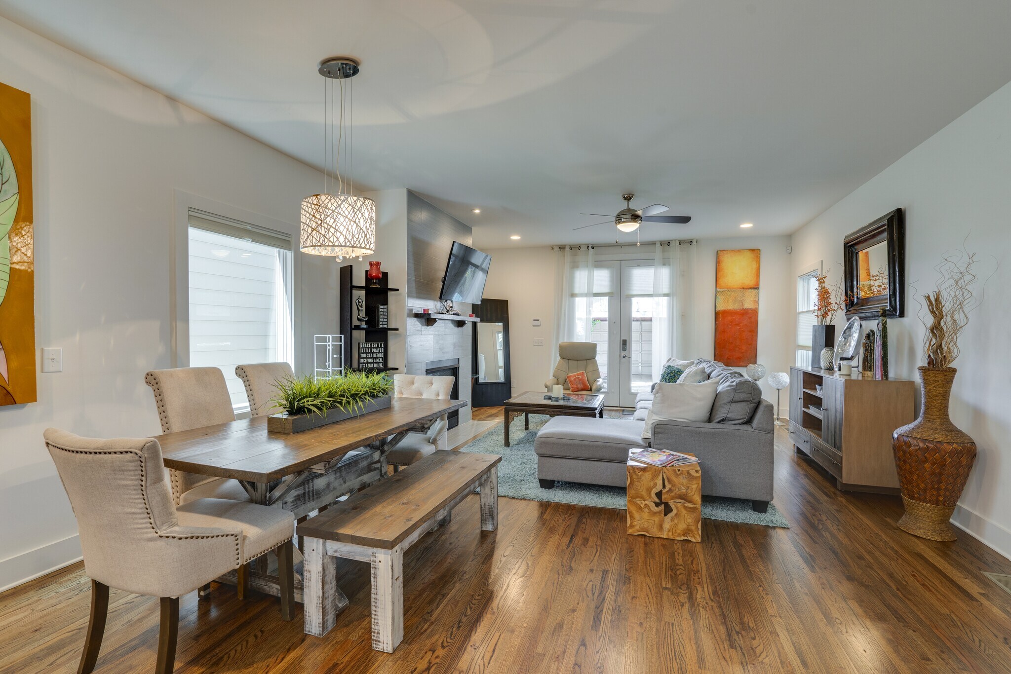 Open Concept - 1910 11th Ave N