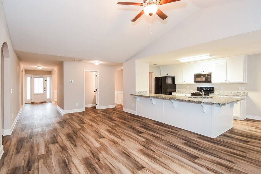 Building Photo - 222 Heartland Cir