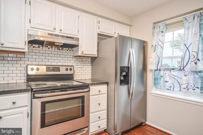 Building Photo - 12509 Laurel Grove Pl