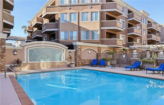 Building Photo - 2750 Artesia Blvd