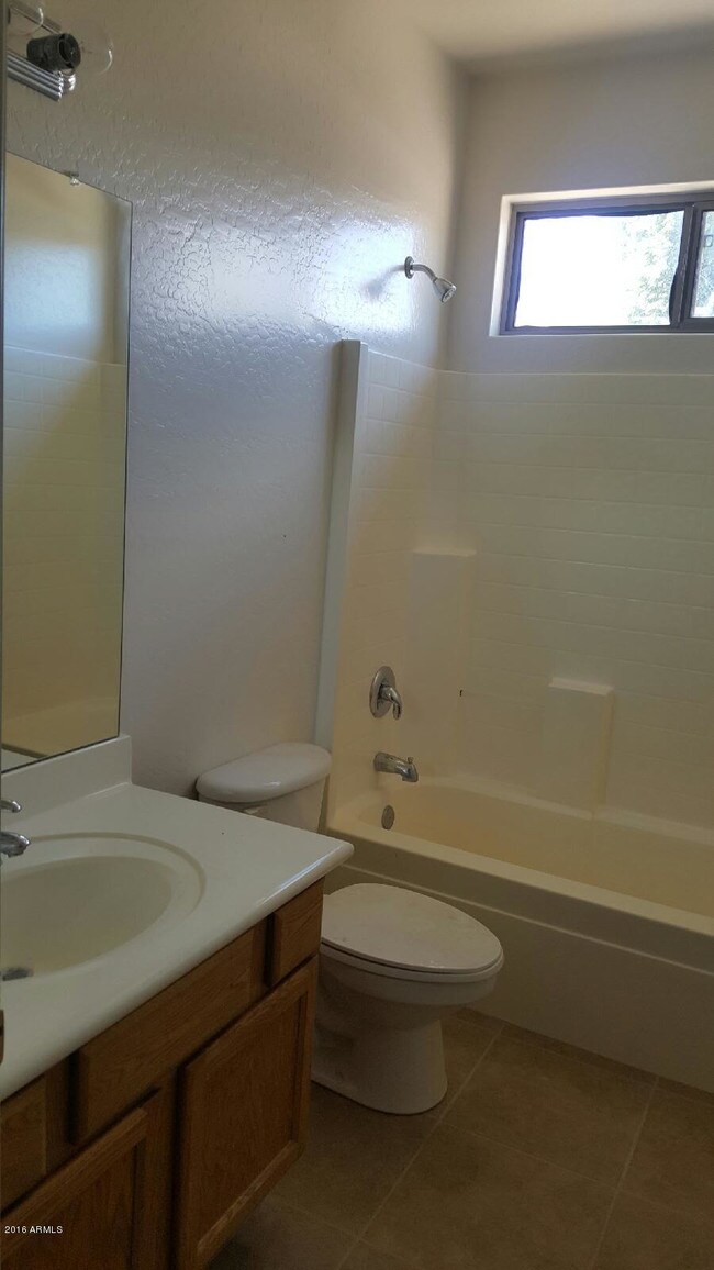Building Photo - 12629 W Hollyhock Dr