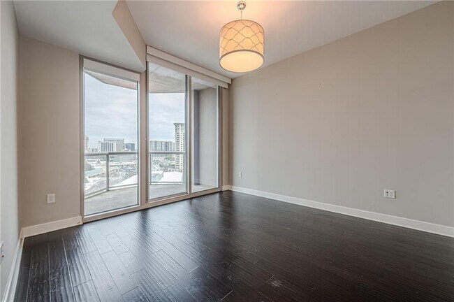 Building Photo - 2795 Peachtree Rd NE