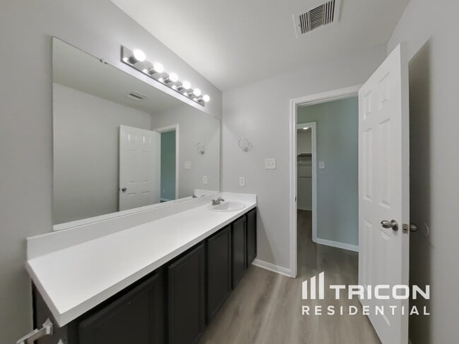 Building Photo - 21507 Palma Grove Way