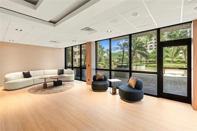 Building Photo - 4900 N Ocean Blvd